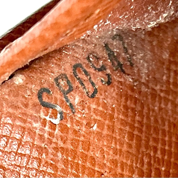 Louis Vuitton Monogram Elise Wallet #1127 - Picture 8 of 8